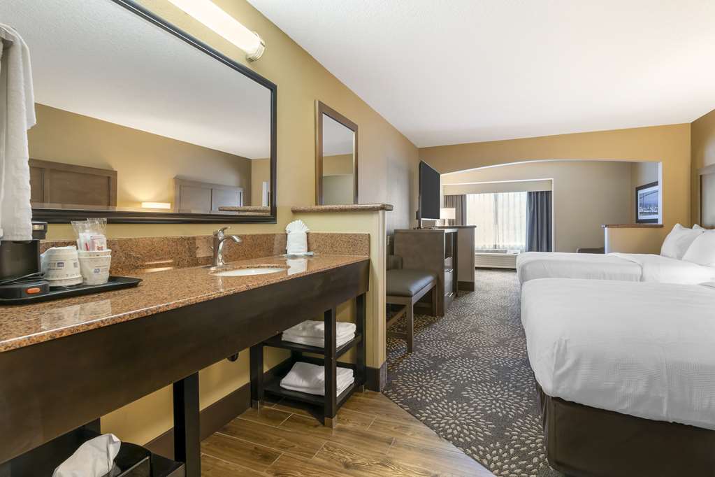 Best Western Columbia River Waterfront Hotel Astoria Image