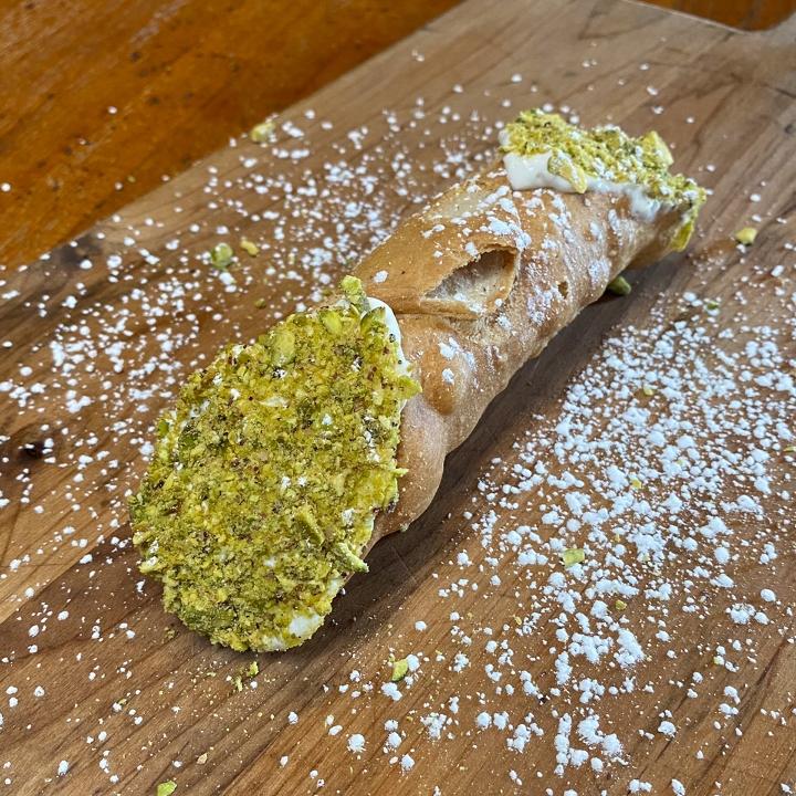 Cannoli Pistacchio