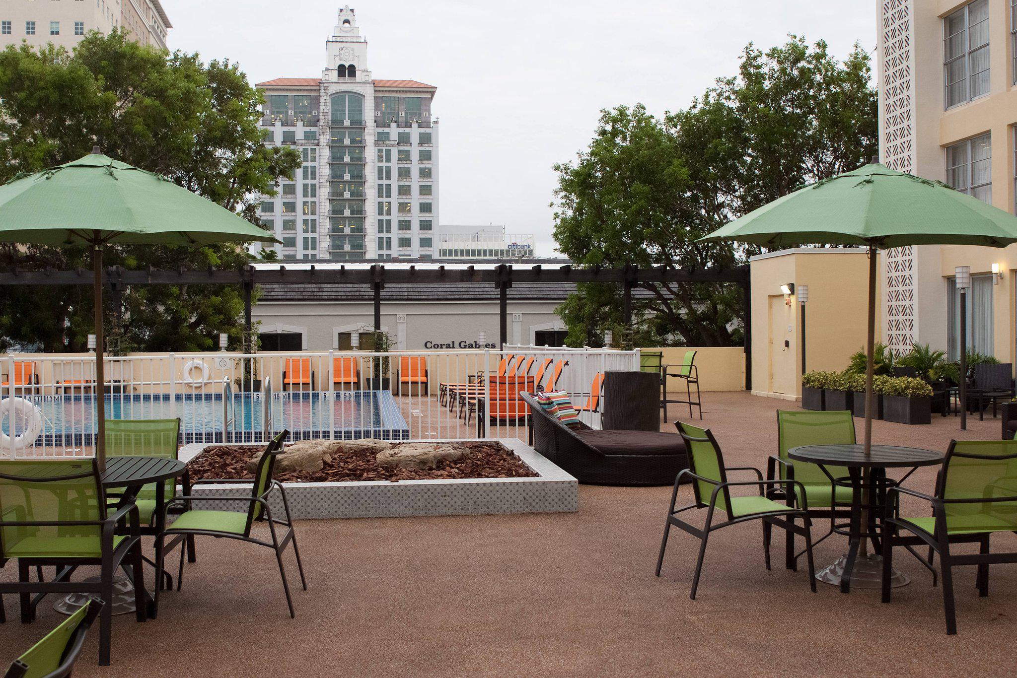 Courtyard by Marriott Miami Coral Gables Photo