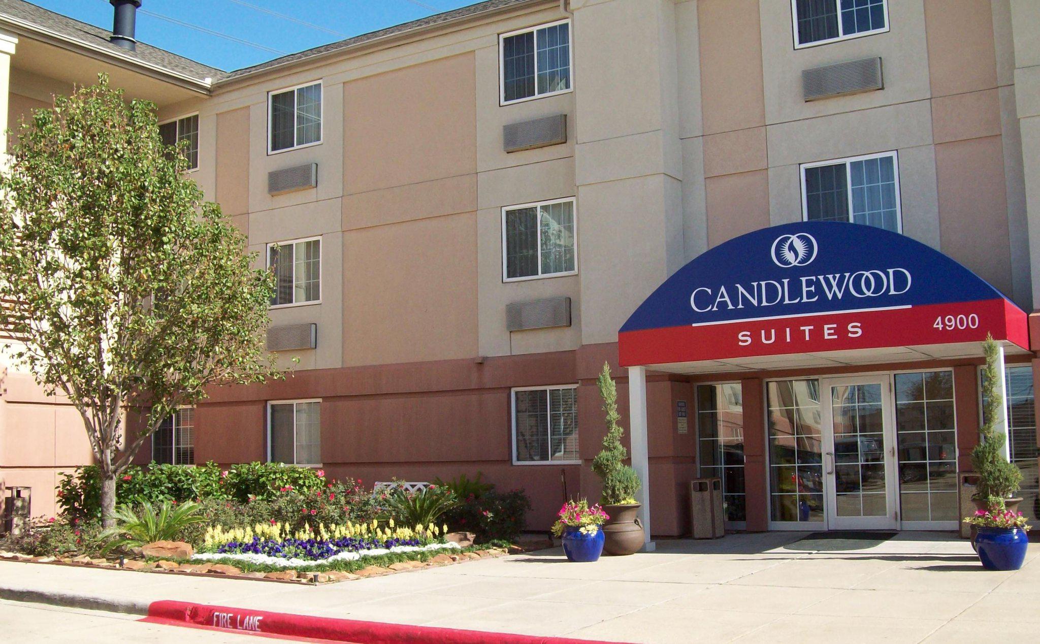 Candlewood Suites Houston by the Galleria Photo