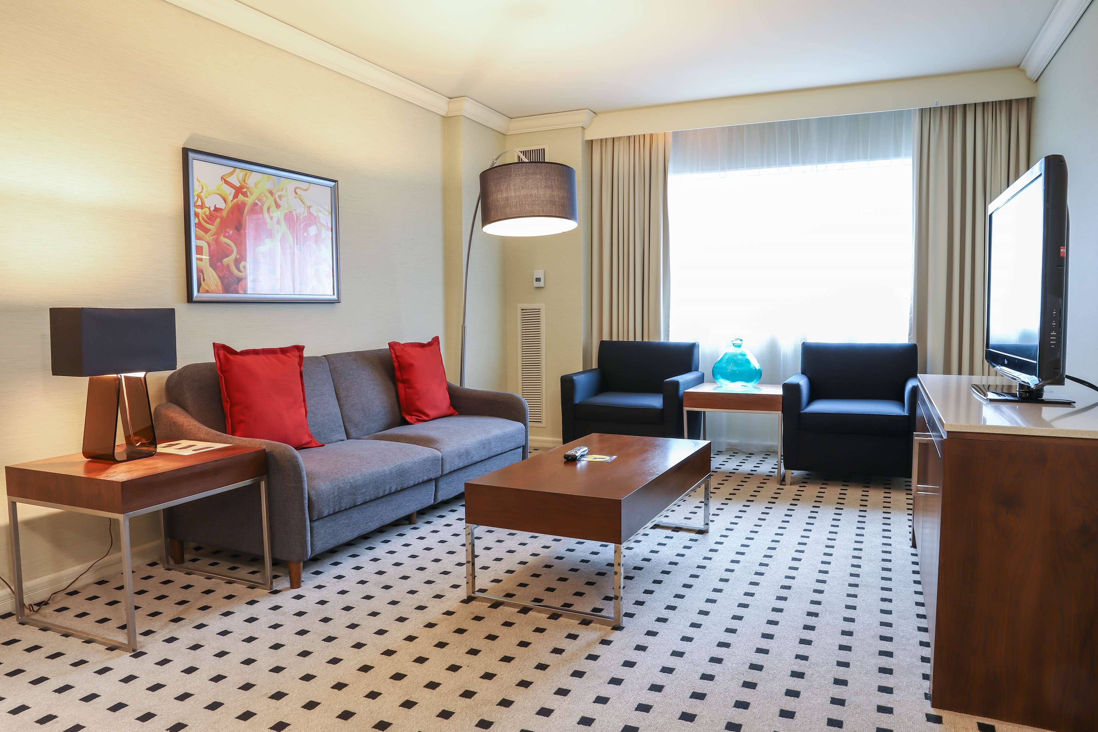 Concierge Level-1 Bedroom Suite