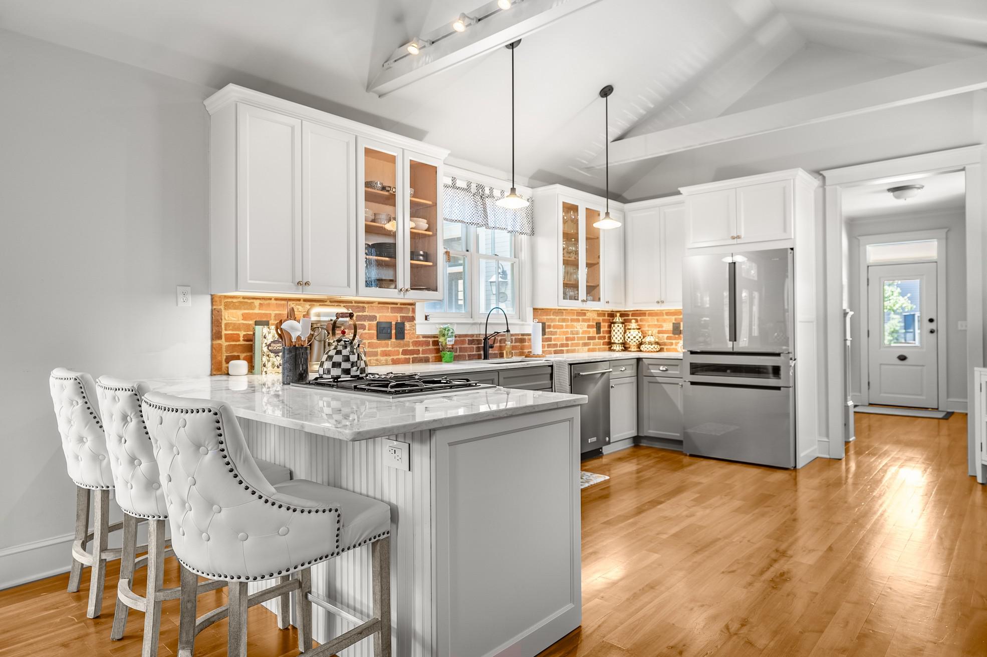 Kitchen Cabinet Refacing & New Counters Columbus Ohio