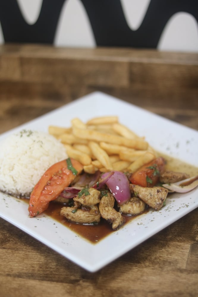 Bowl 13. Pollo Saltado