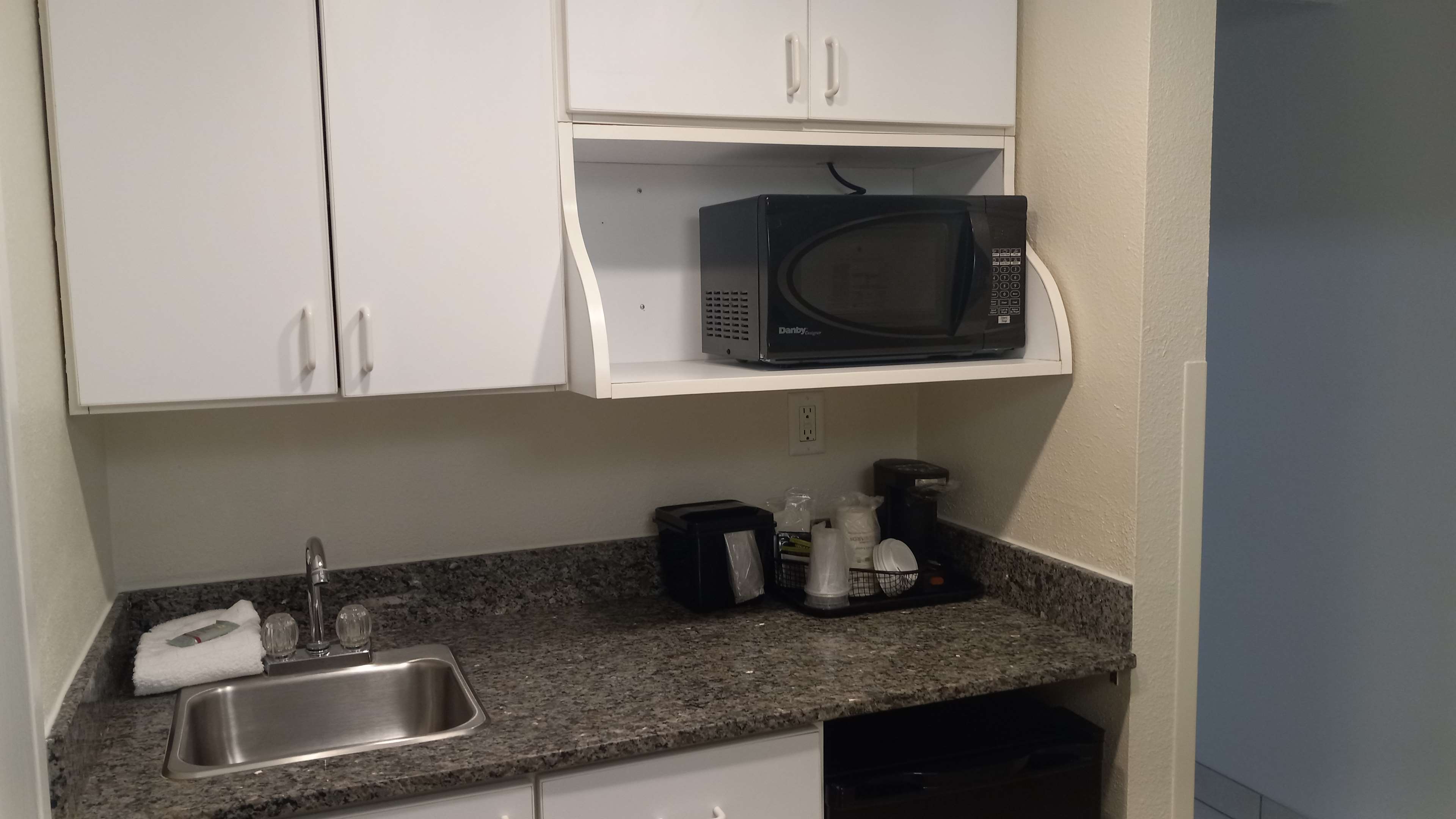 King with Sofabed + Twin Bunks