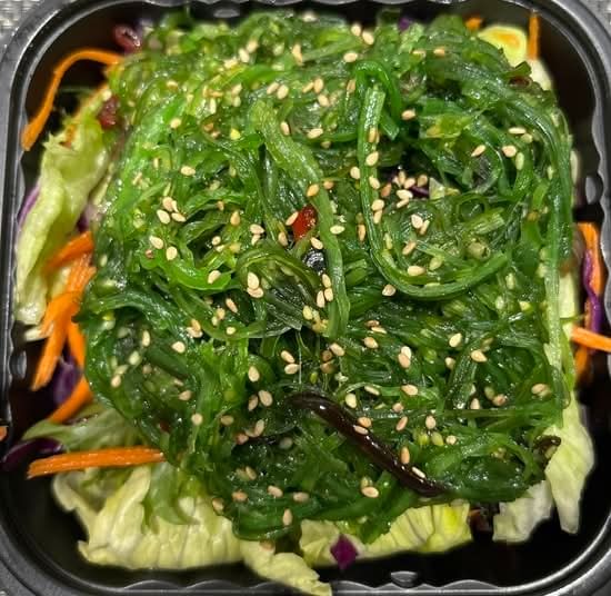 SEAWEED SALAD