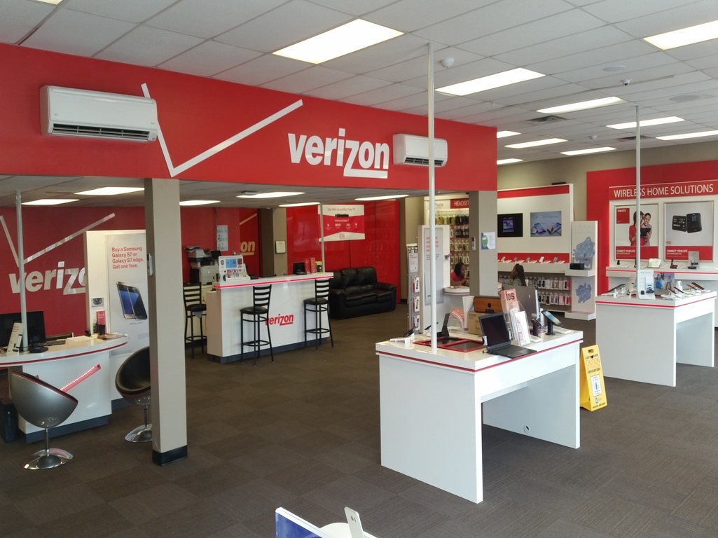 Verizon Authorized Retailer - TCC Photo