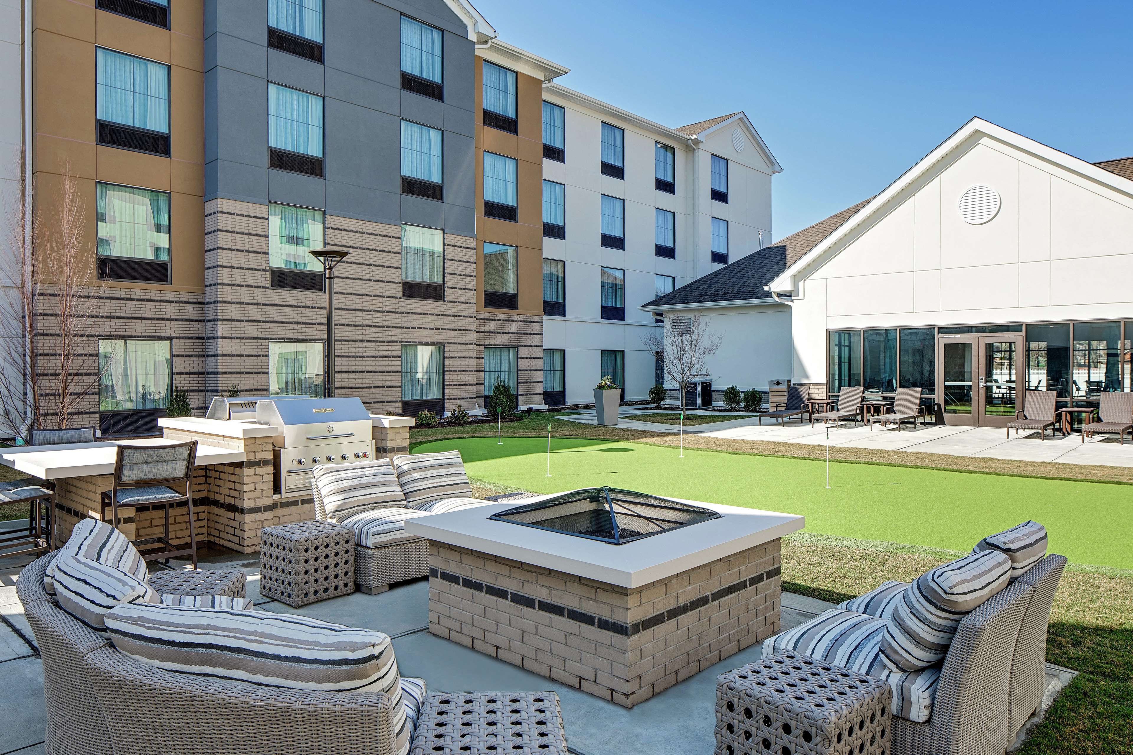 Homewood Suites by Hilton Ronkonkoma Photo