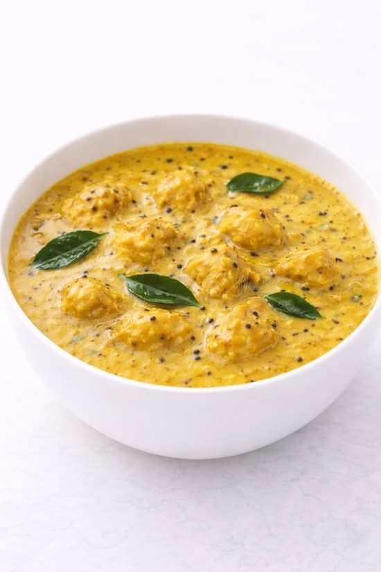 L Chennai Chicken Curry