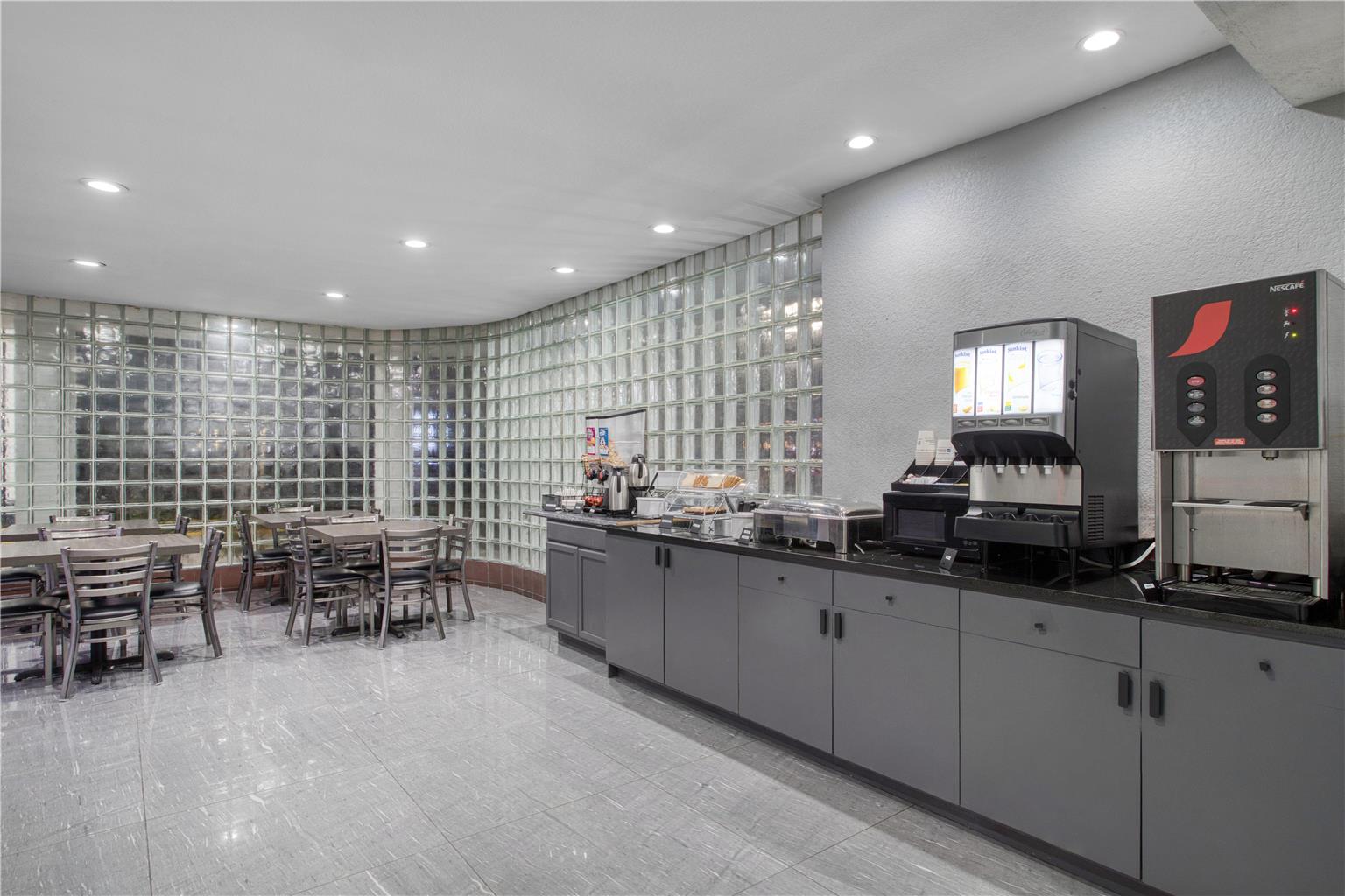 SureStay by Best Western Spring North Houston Image