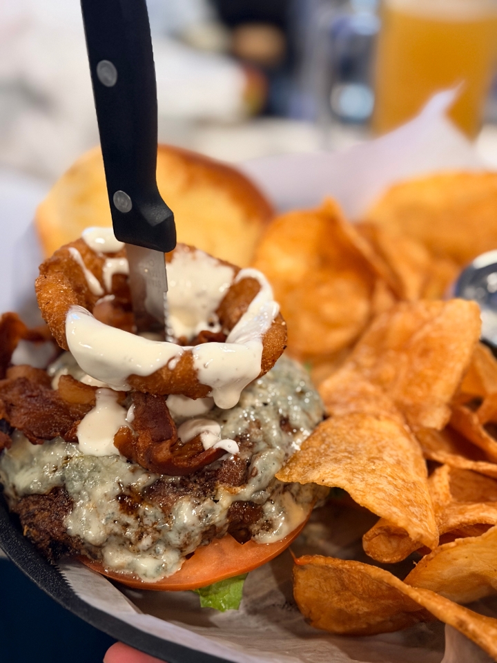 Black & Blue Burger