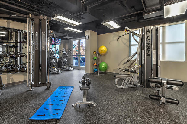 Images Camden Grandview Apartments and Townhomes