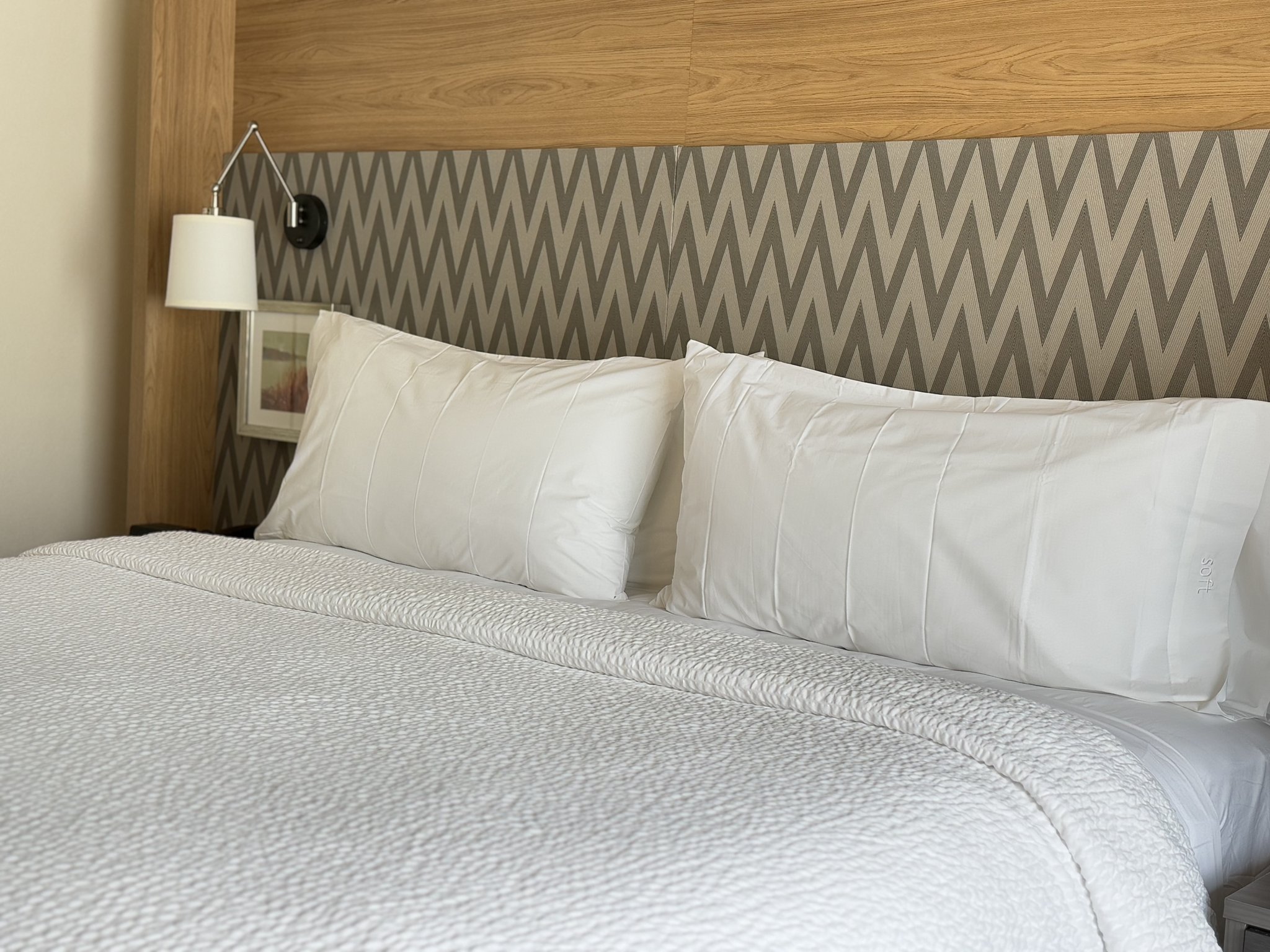 Holiday Inn & Suites Fayetteville W-Fort Bragg Area by IHG Image