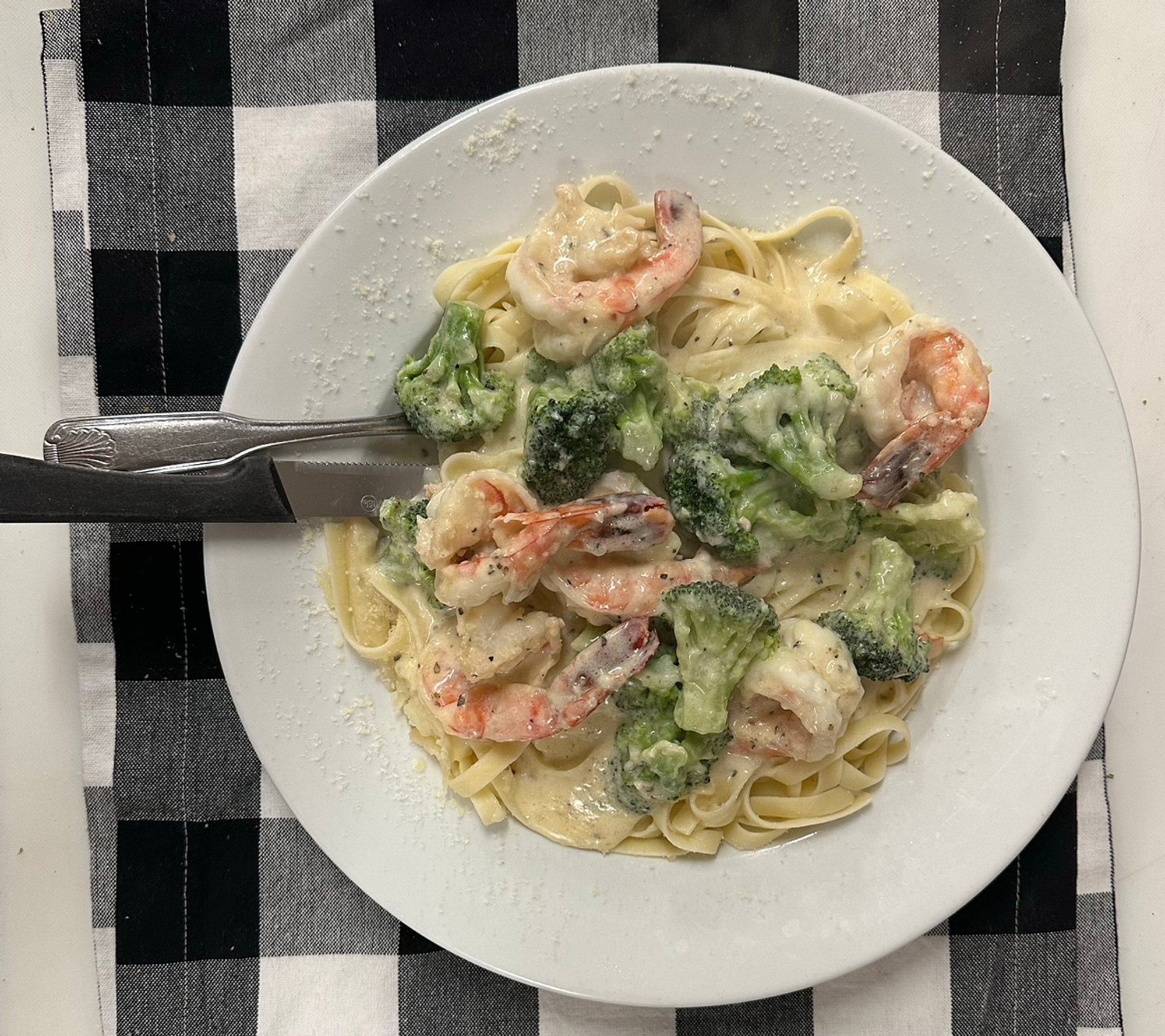 Shrimp & Broccoli Alfredo