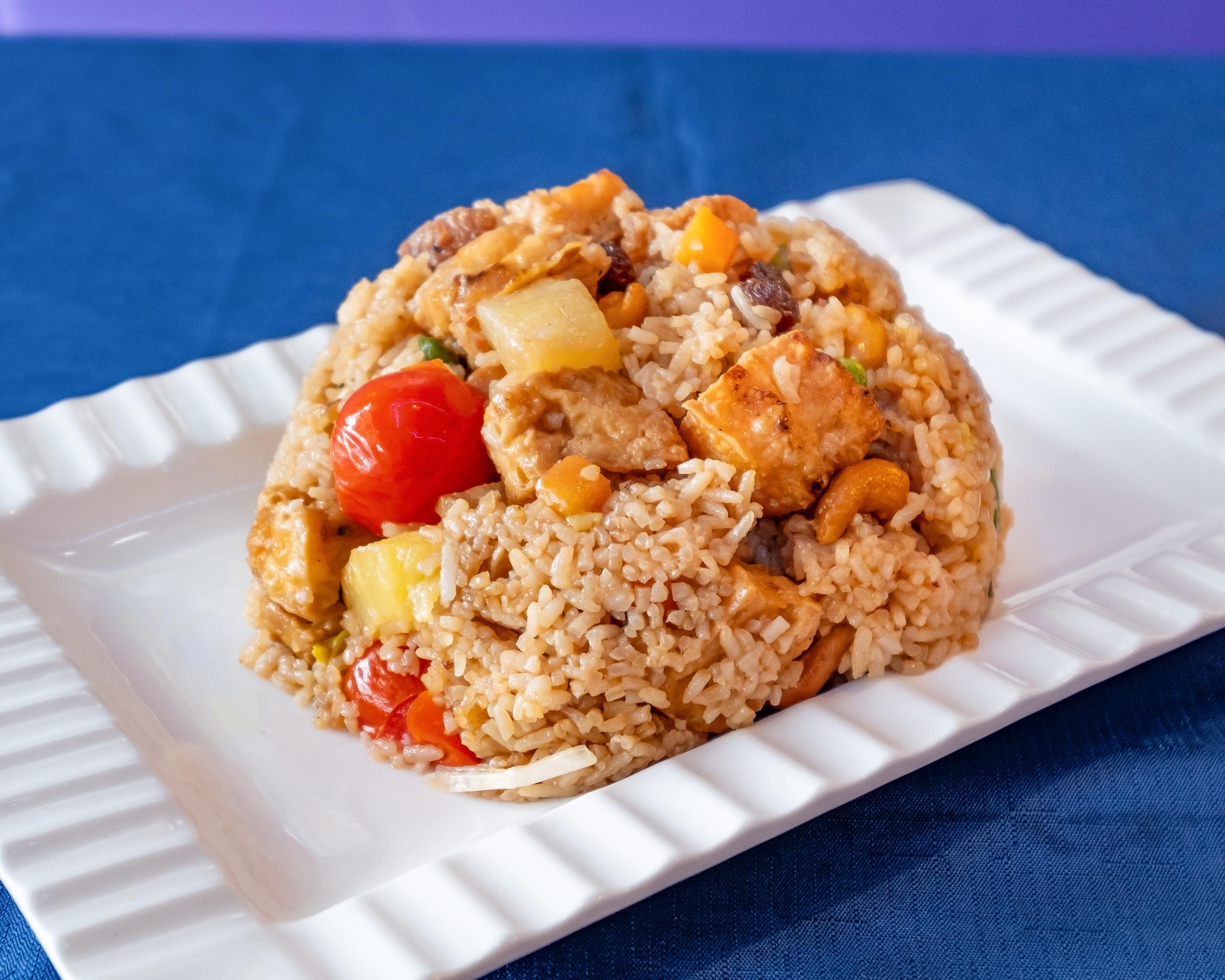 Vegan Pineapple Fried Rice (Tray)