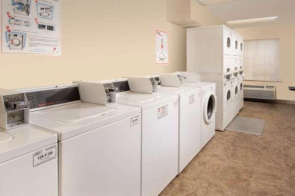 WoodSpring Suites Kansas City Liberty Image