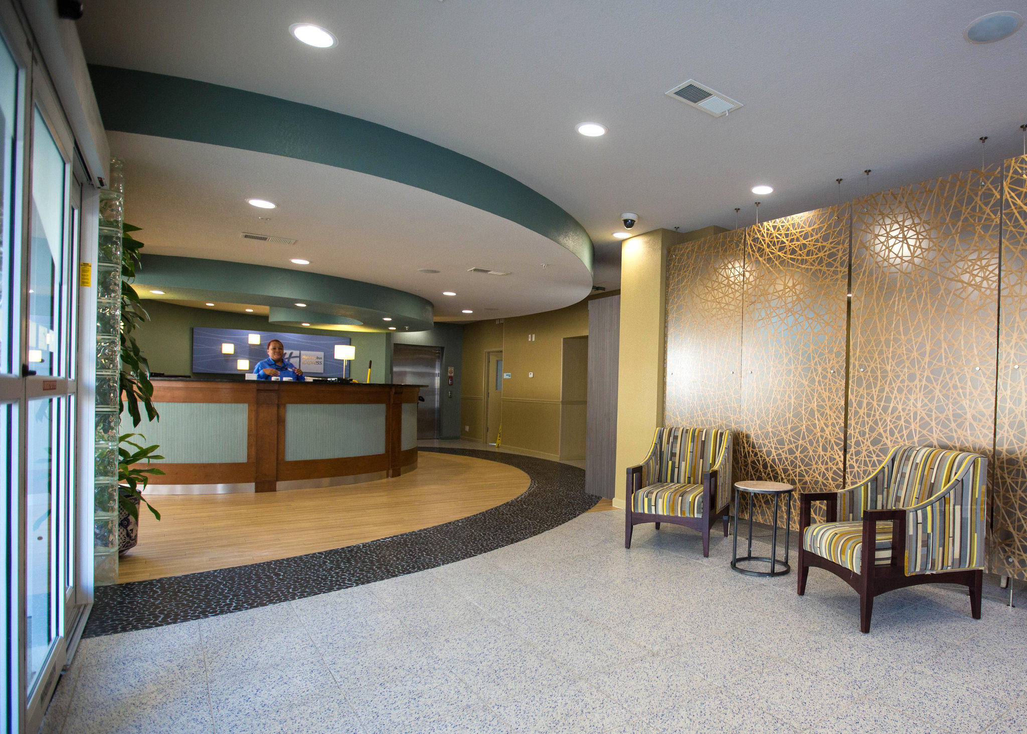 Holiday Inn Express St Louis - Central West End Photo