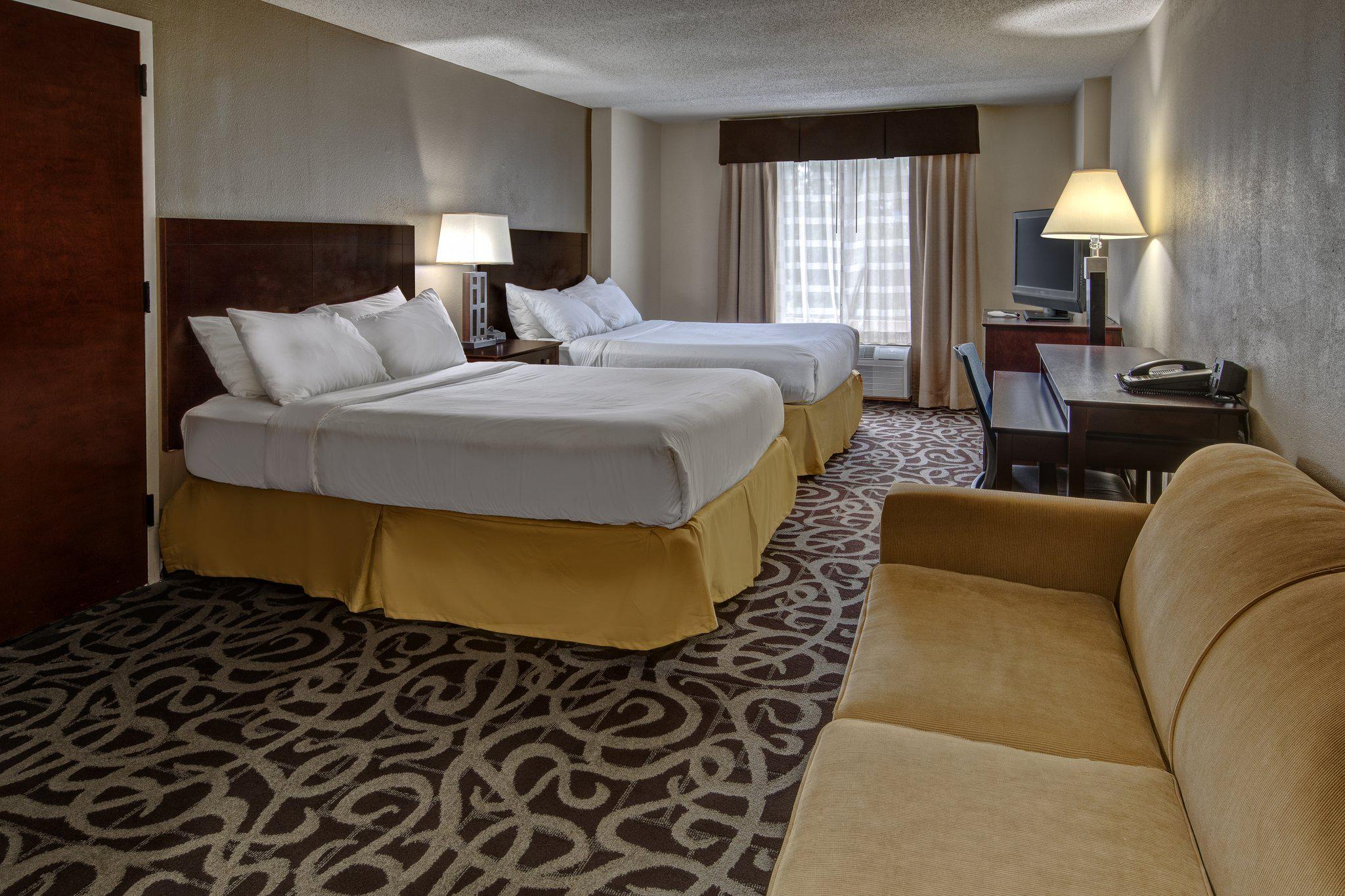 Holiday Inn Express Murfreesboro Central Photo