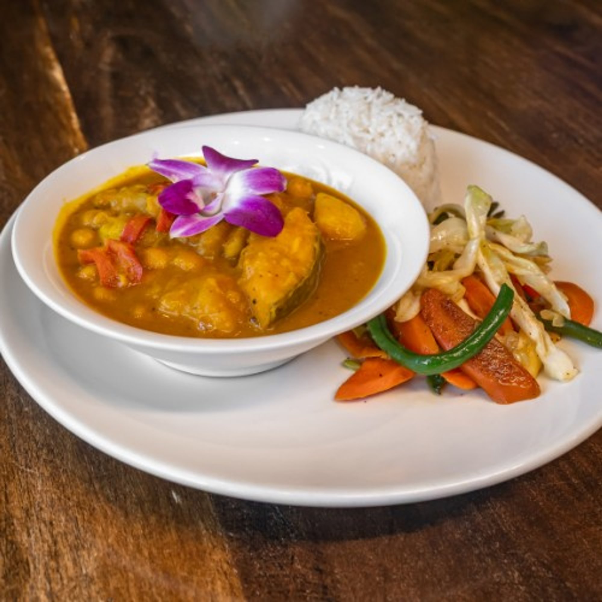 Curry Pumpkin and Chickpeas Dinner