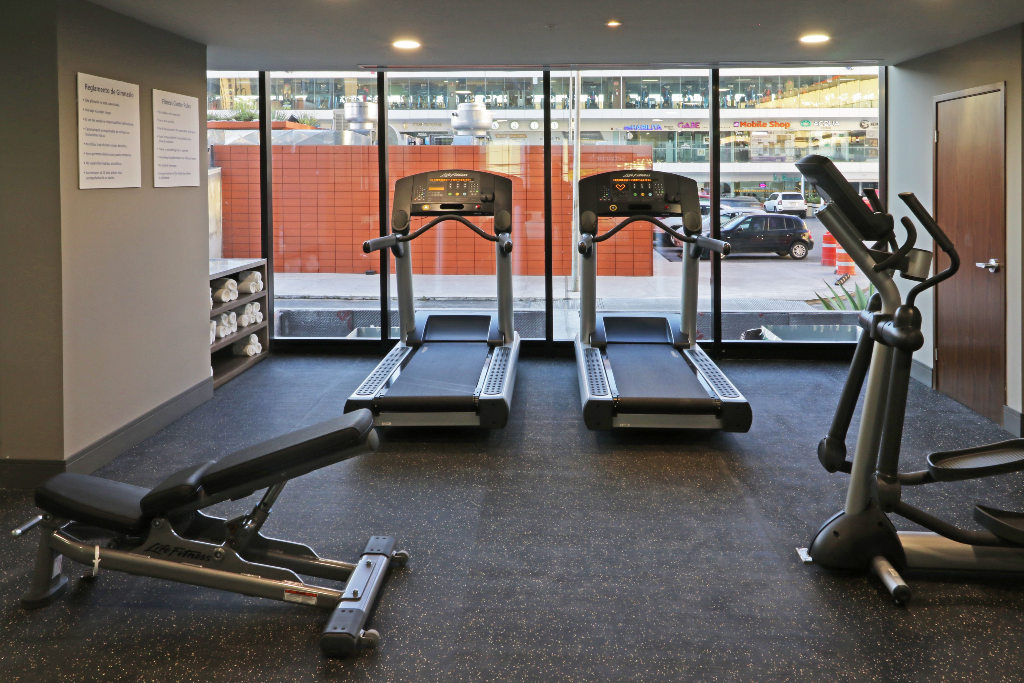 Images Holiday Inn Express & Suites Monterrey Valle