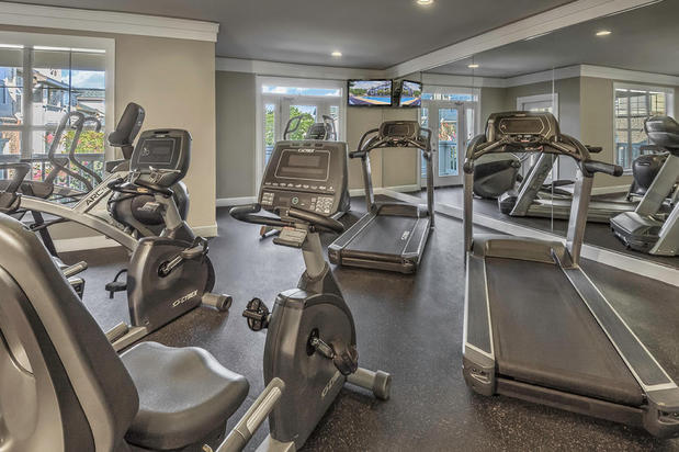 Images Camden Ballantyne Apartments