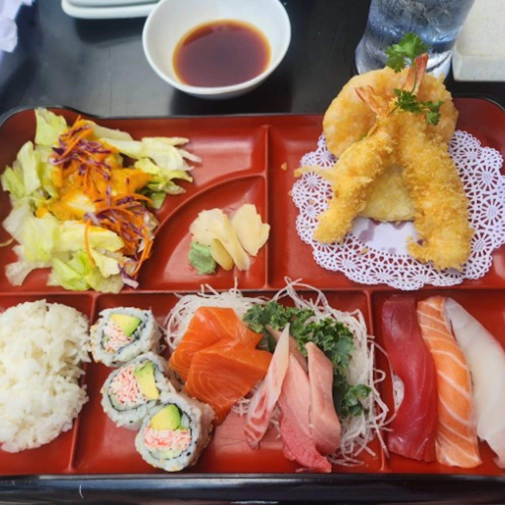 LUNCH BENTO BOX D (SUSHI)