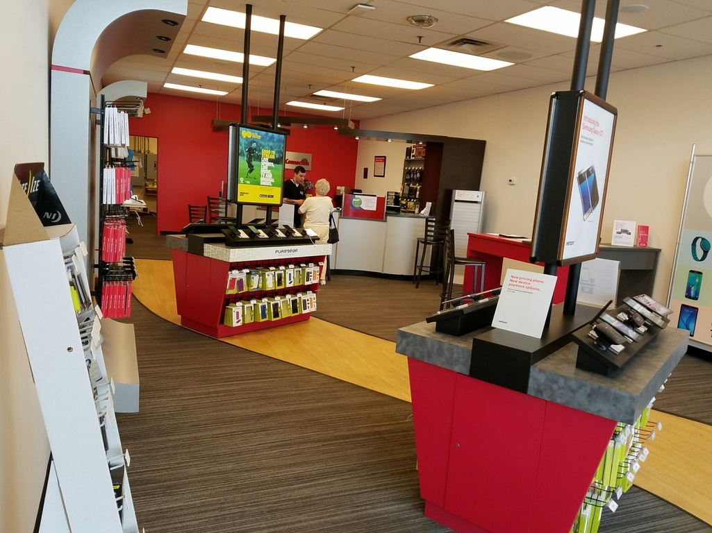 Verizon Authorized Retailer - TCC Photo