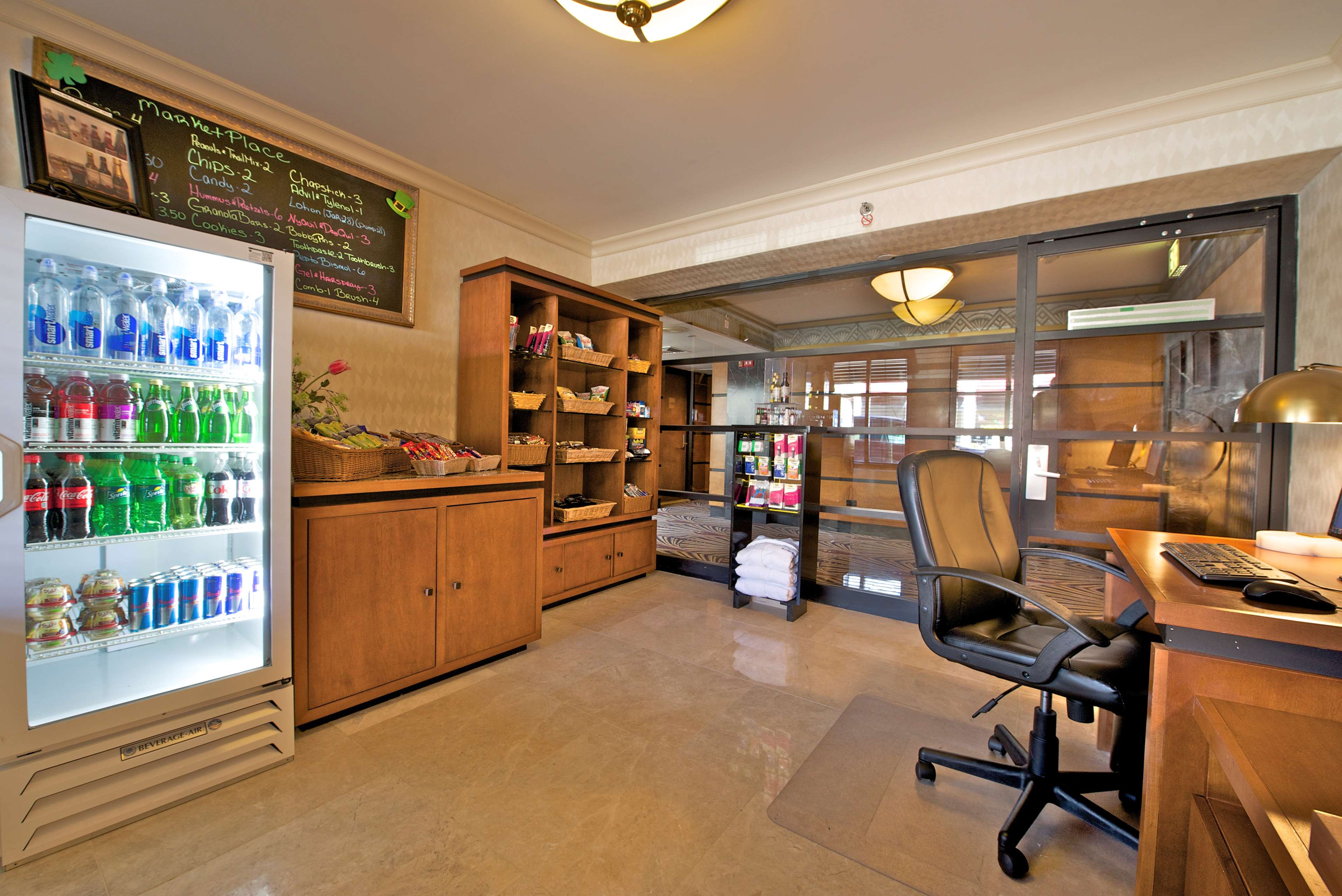 Inn at Great Neck, BW Premier Collection Photo