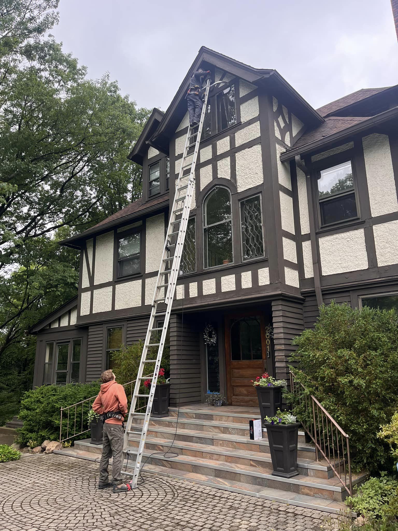 CLE Electric LLC Image
