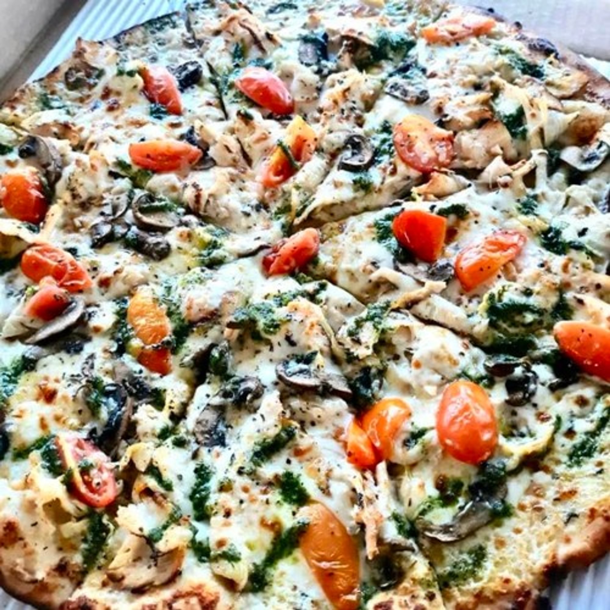 Tuscan Chicken Pizza - Half Moon