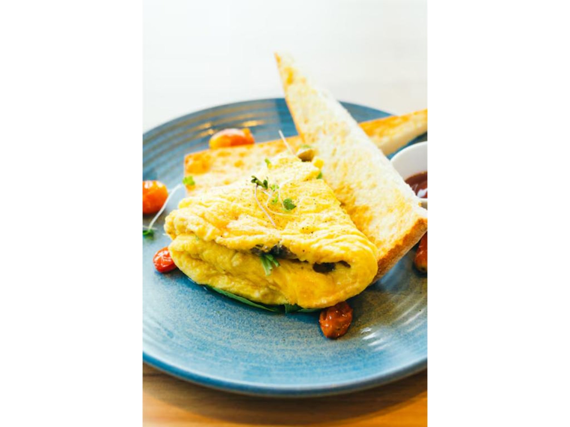 Lox & Onion Omelette