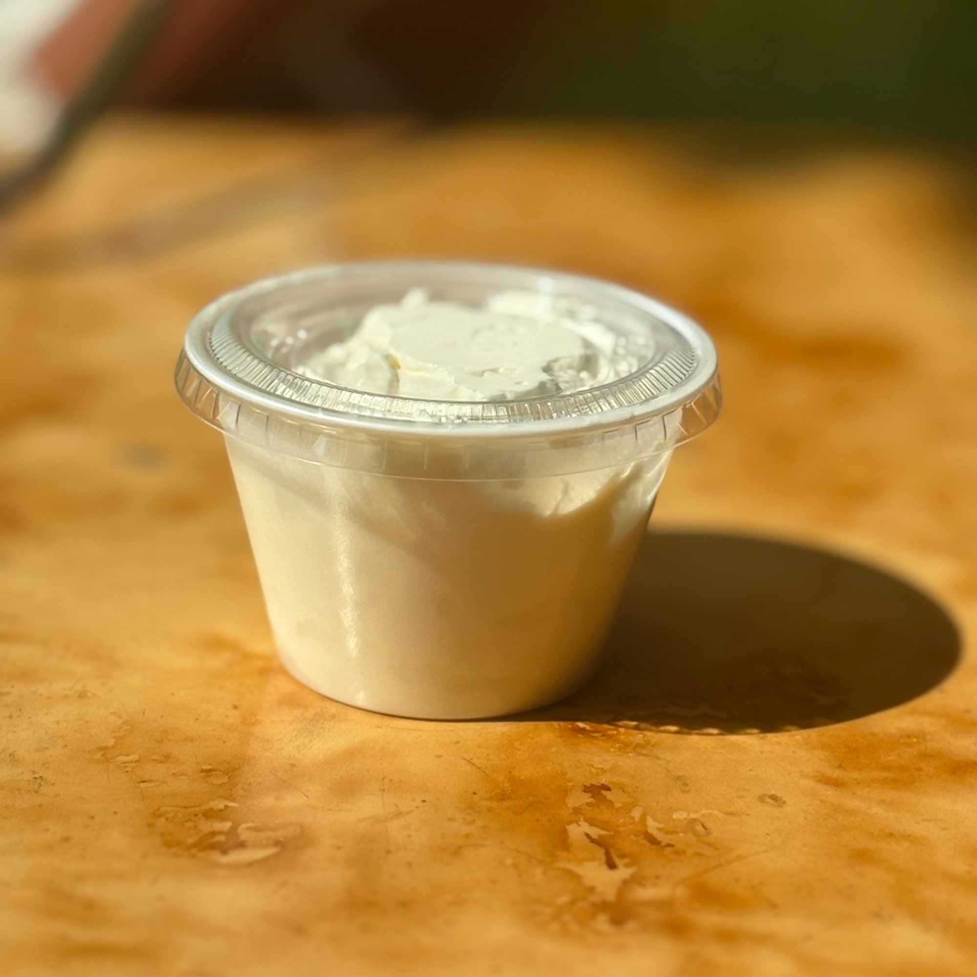 4oz Sour Cream. (Side)