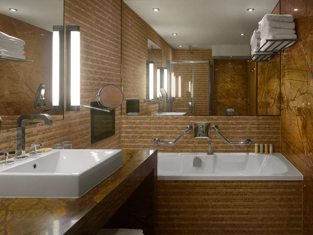 Radisson Blu Royal Hotel, Dublin 74