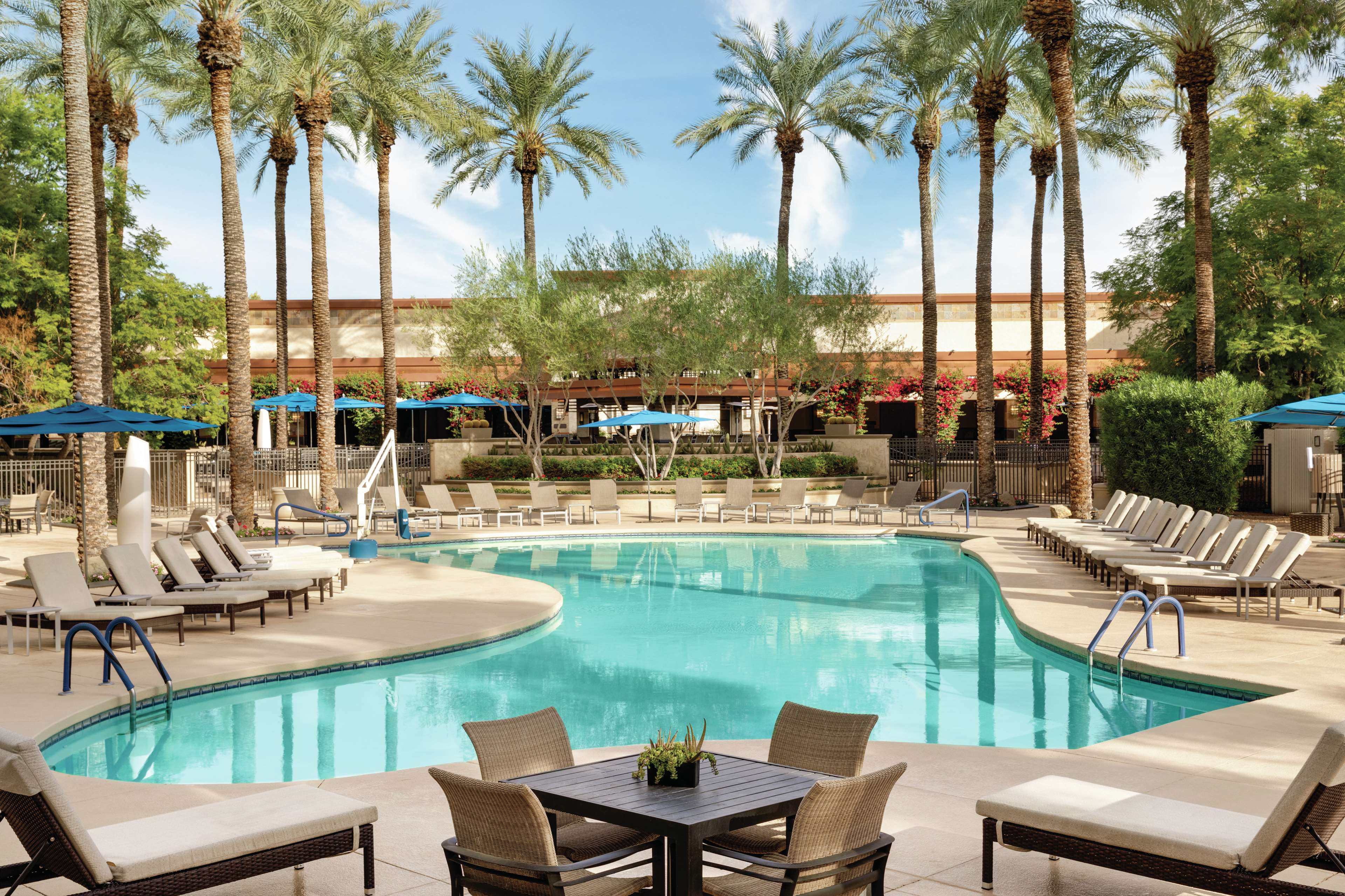 Hilton Scottsdale Resort & Villas Photo