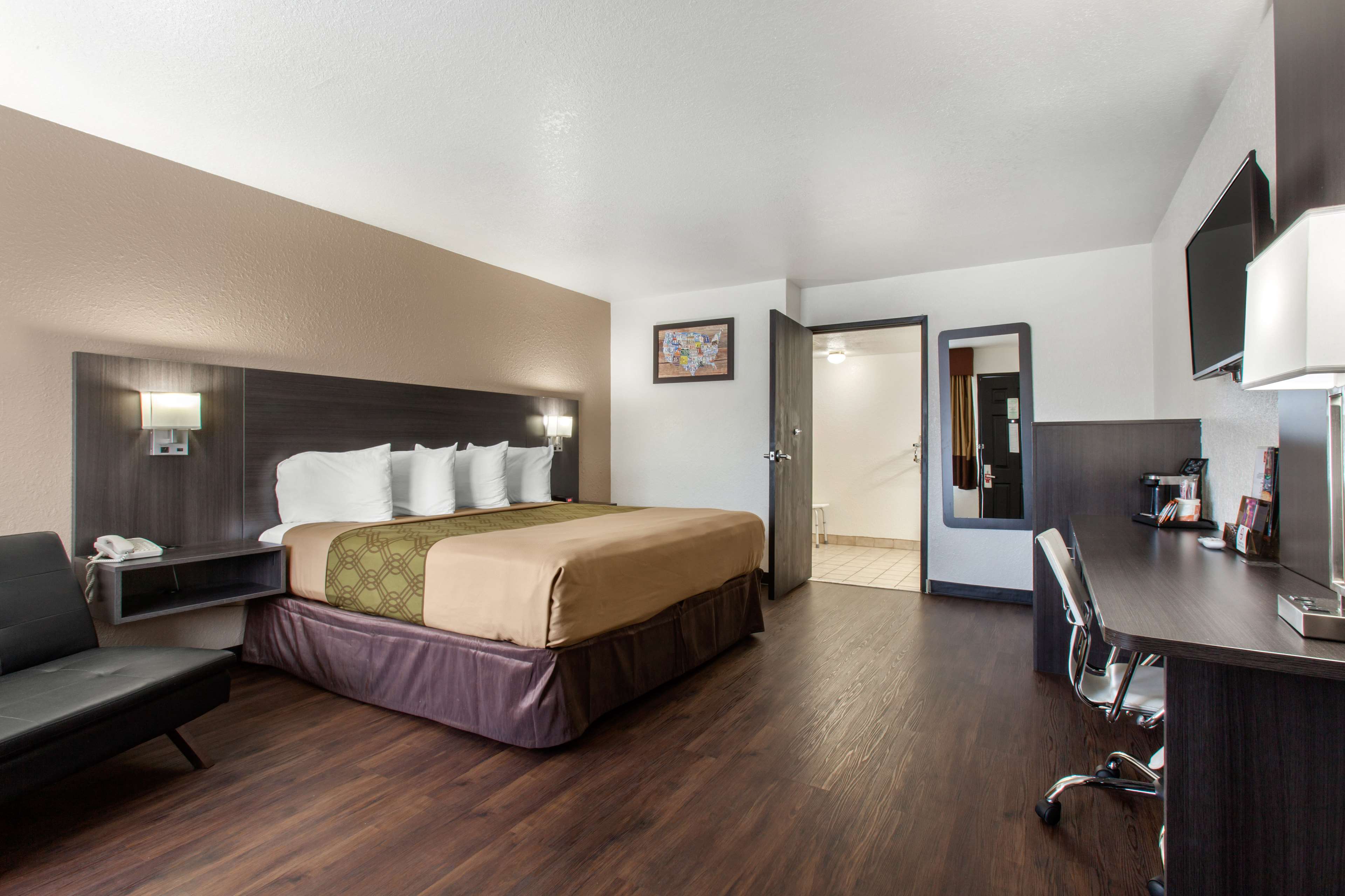 SureStay Hotel by Best Western Phoenix Airport Photo