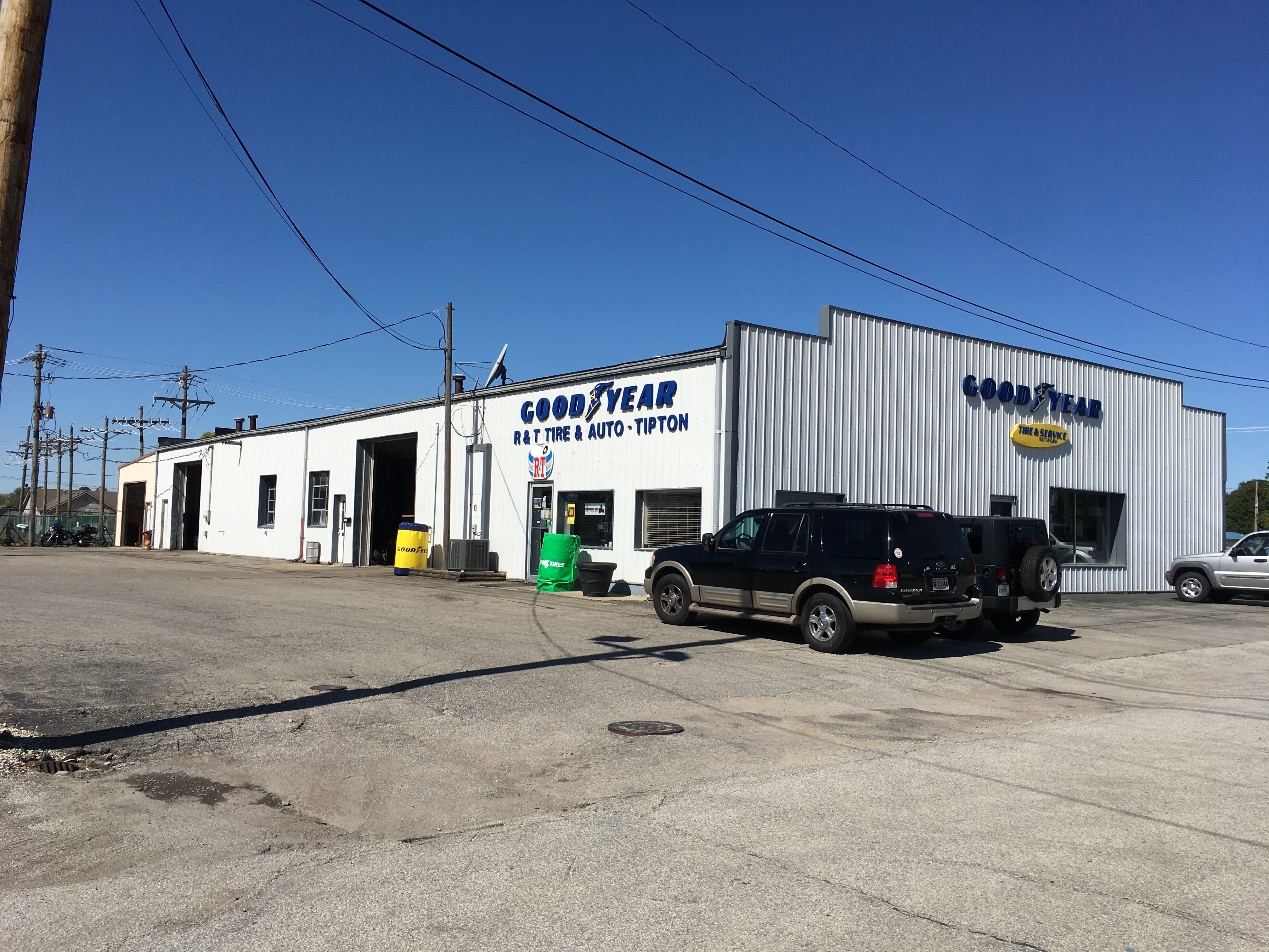 R & T Tire & Auto Service Photo