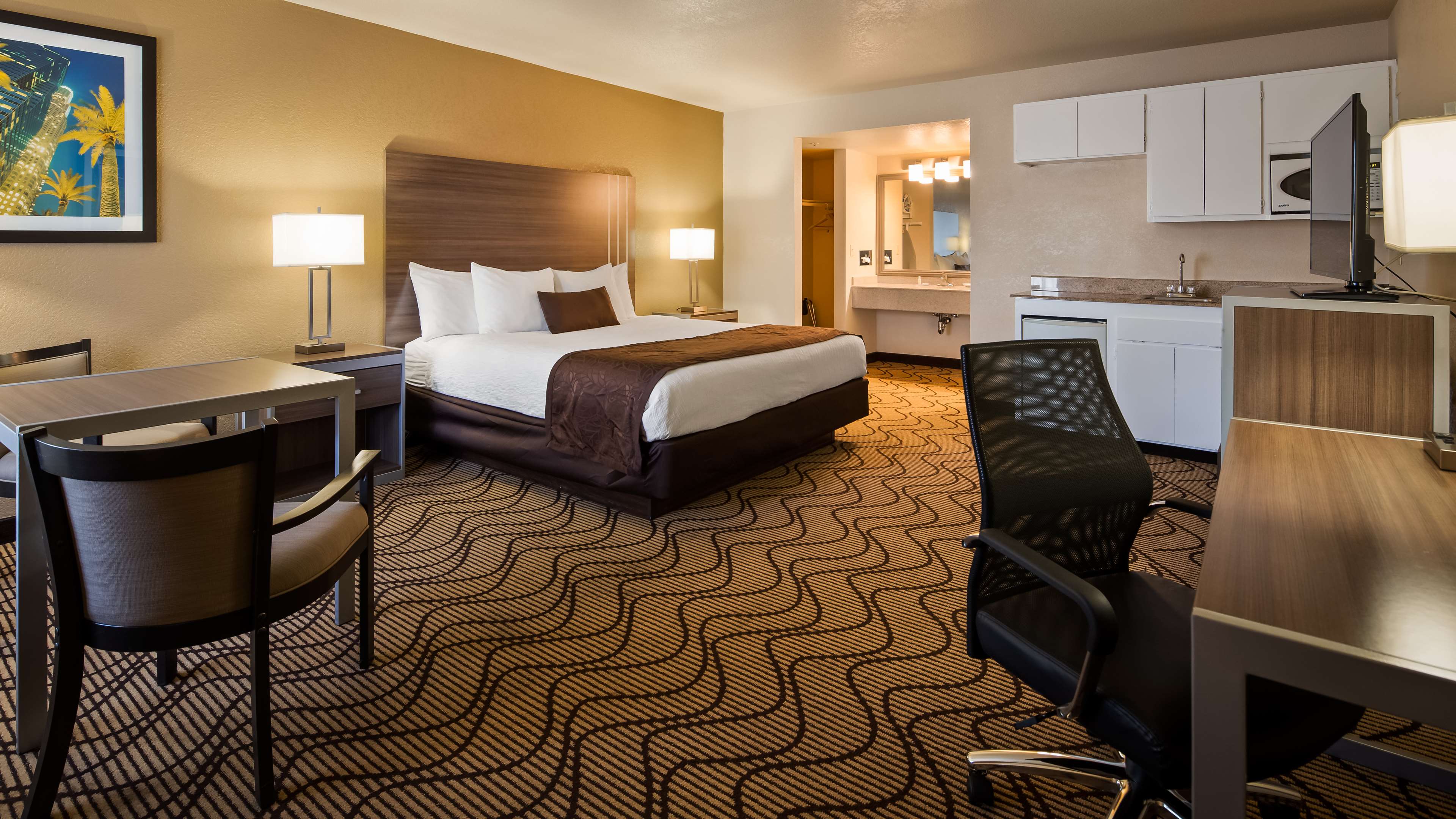 Best Western Heritage Inn Photo