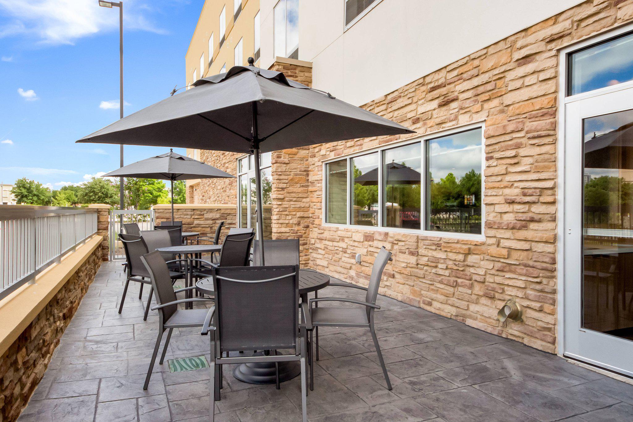 Fairfield Inn & Suites by Marriott Dallas Plano/Frisco Photo