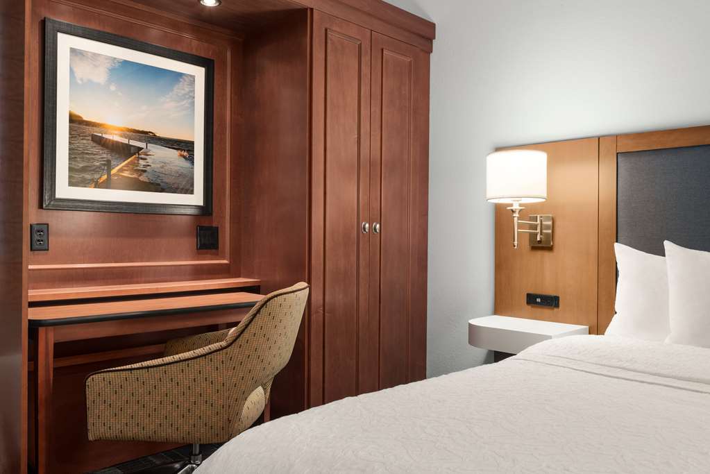 Hampton Inn by Hilton Wausau Image