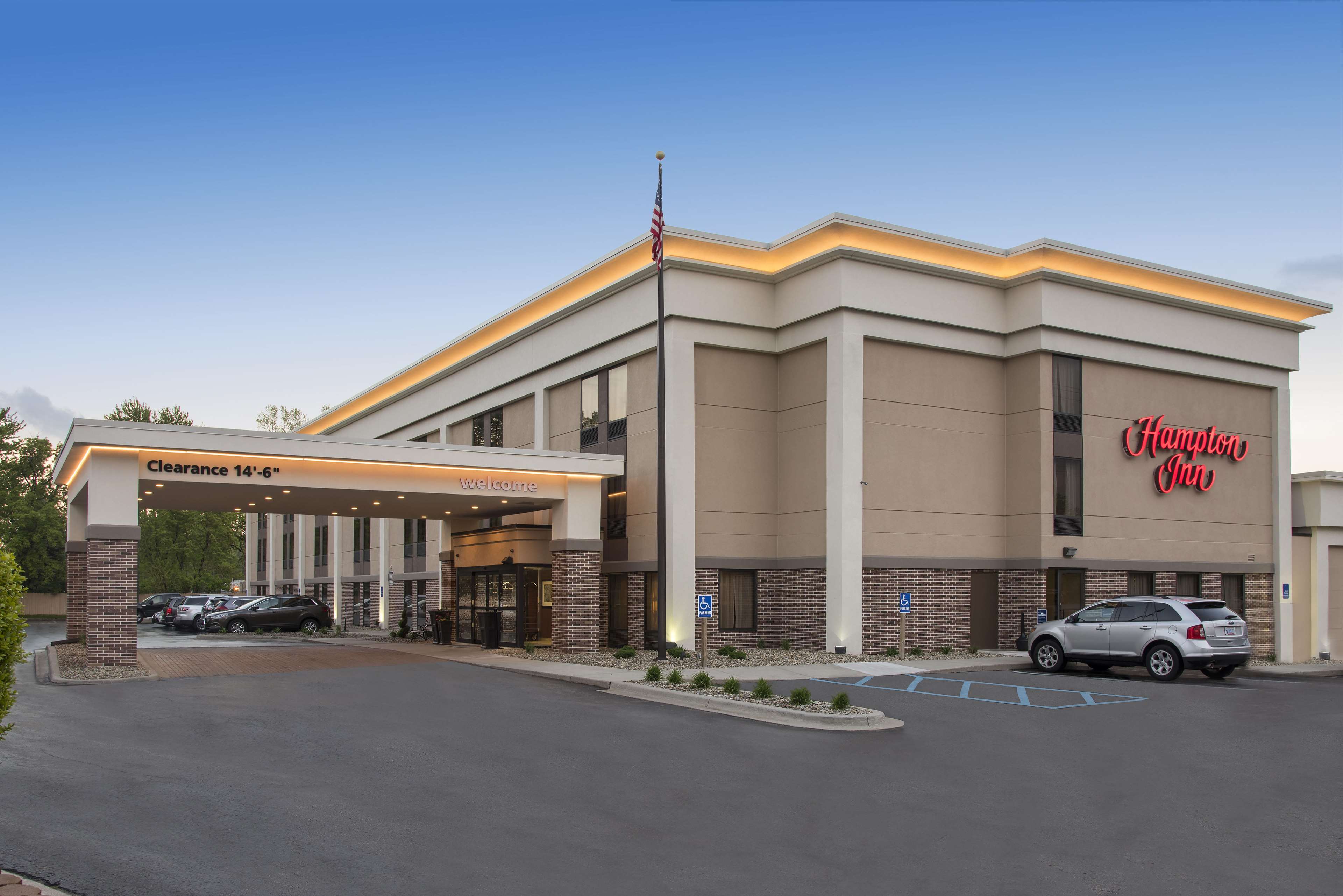 Hampton Inn Port Huron Photo