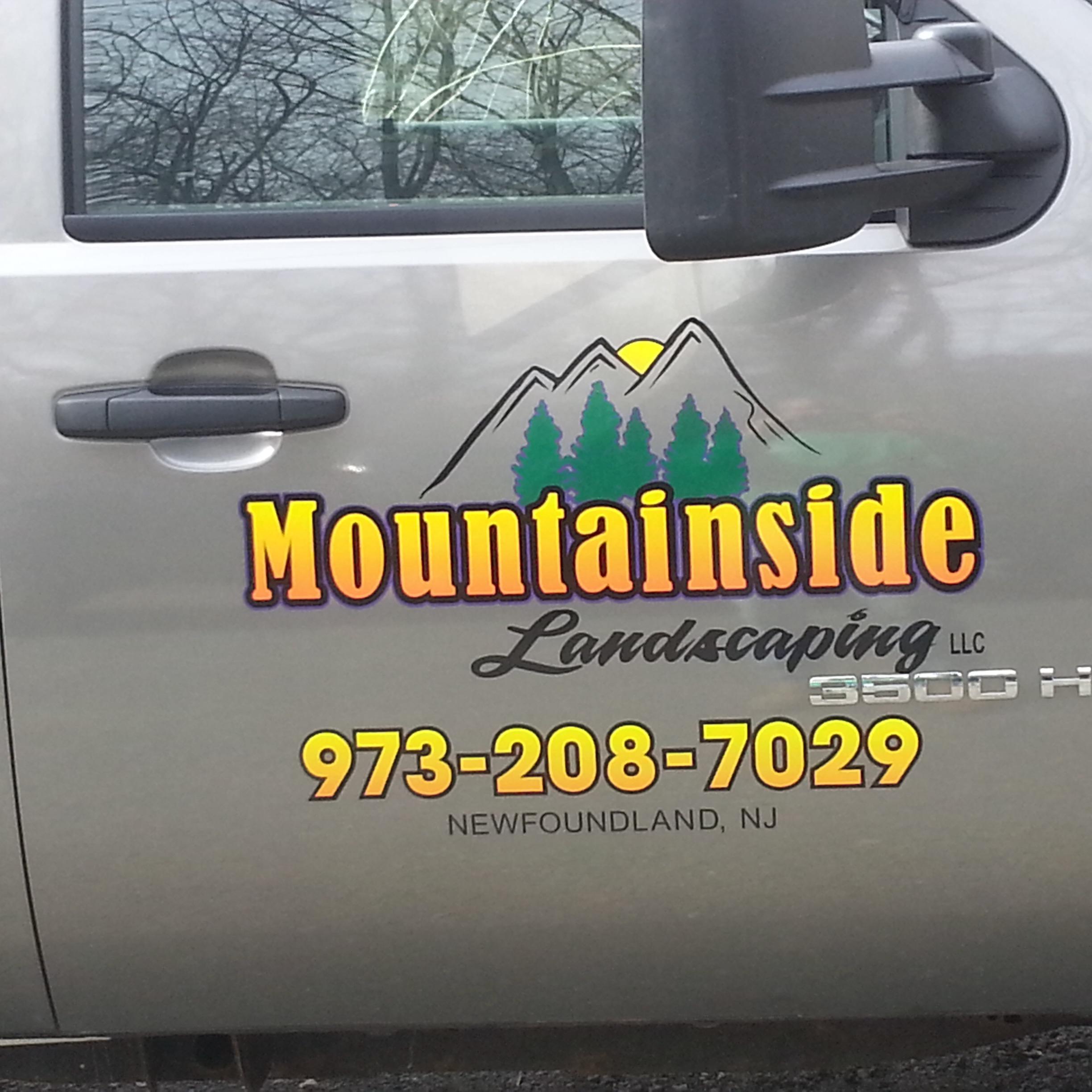 Mountainside Landscaping, LLC Logo