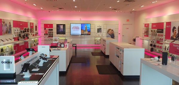 Interior photo of T-Mobile Store at Peachtree Blvd & Johnson Ferry Rd, Chamblee, GA