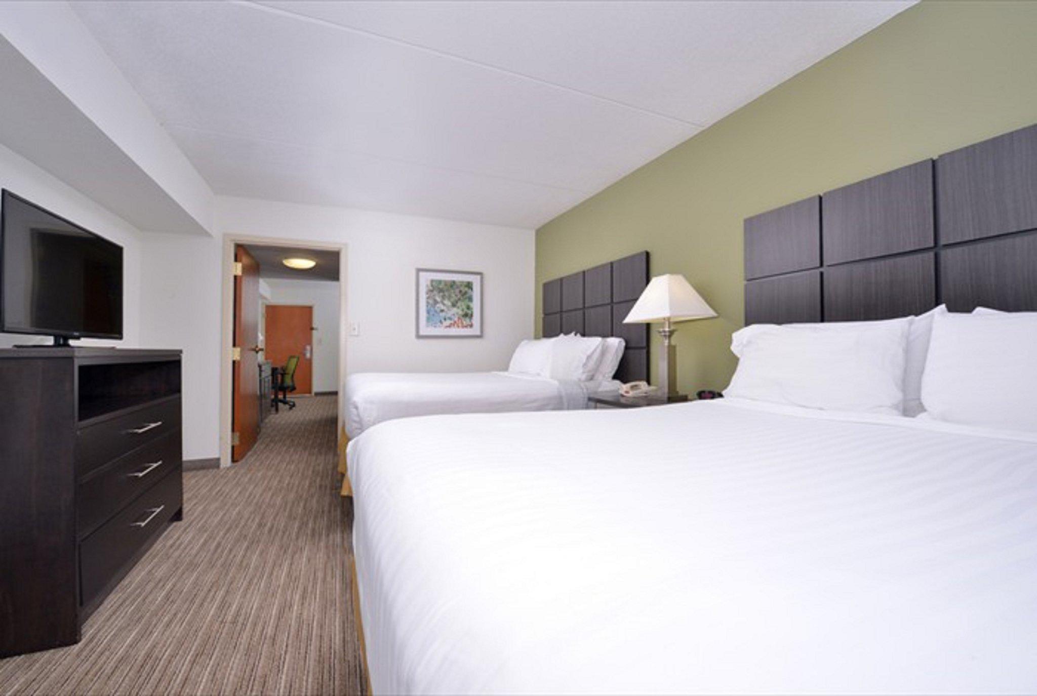 Holiday Inn Express & Suites Mooresville - Lake Norman Photo