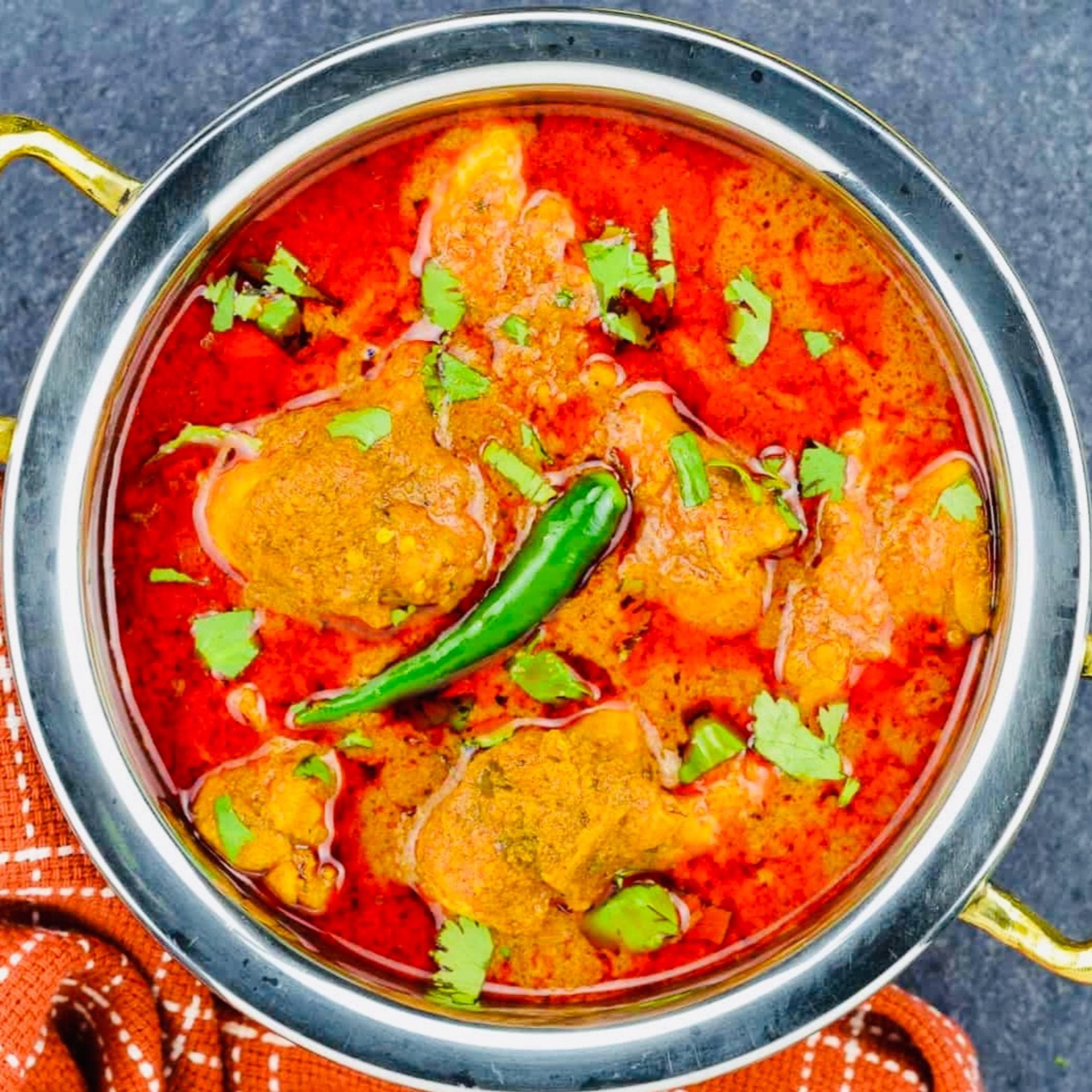 Chicken Kolhapuri Curry (Spicy)