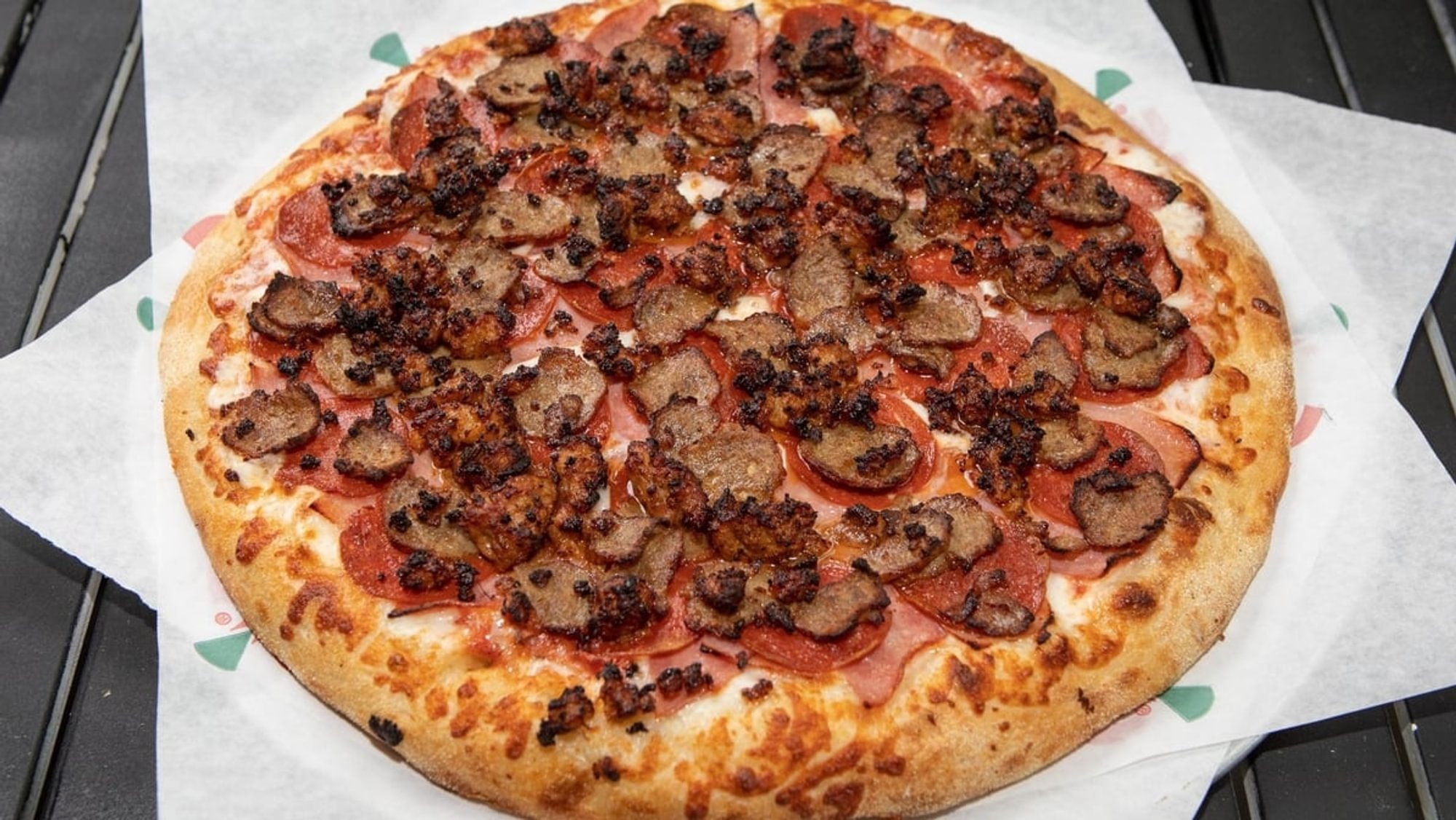 Meat Lovers (Il Gigante - 20" - 16 Slices)