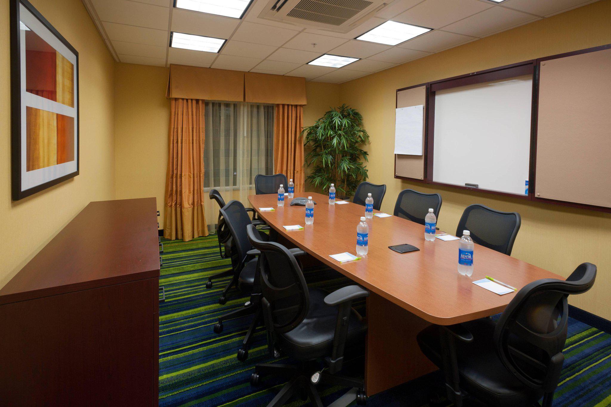 Fairfield Inn & Suites by Marriott Tallahassee Central Photo