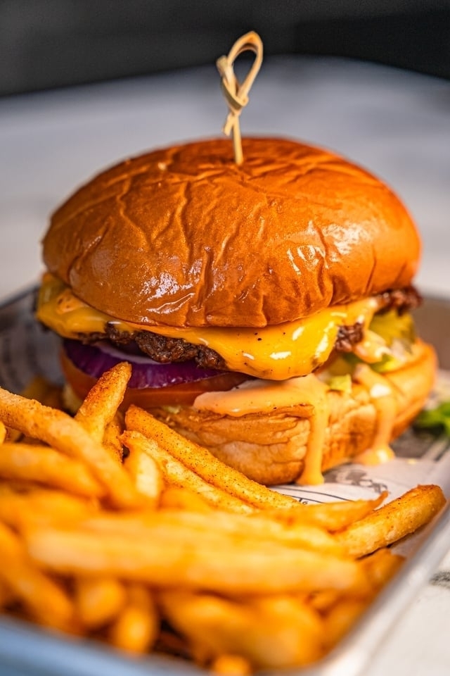 OMG! Cheeseburger