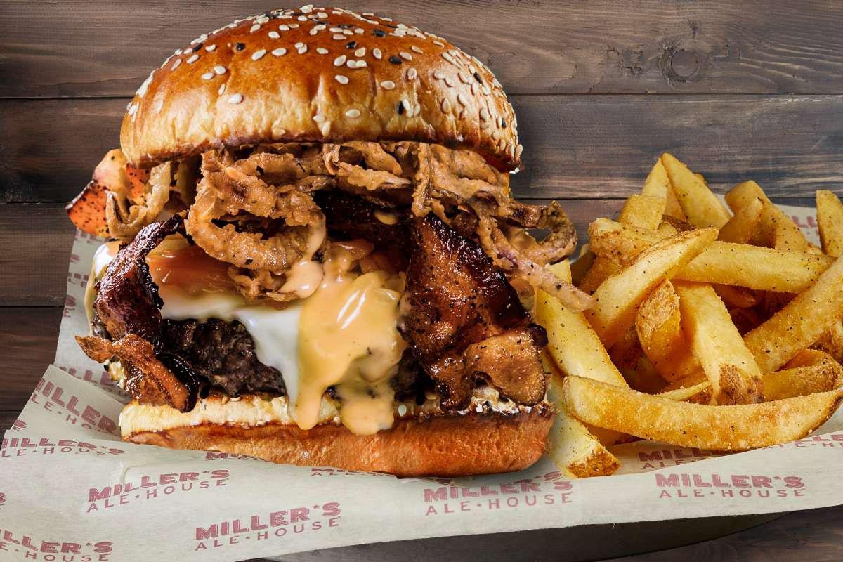 MEGA CHEESE & BACON BURGER