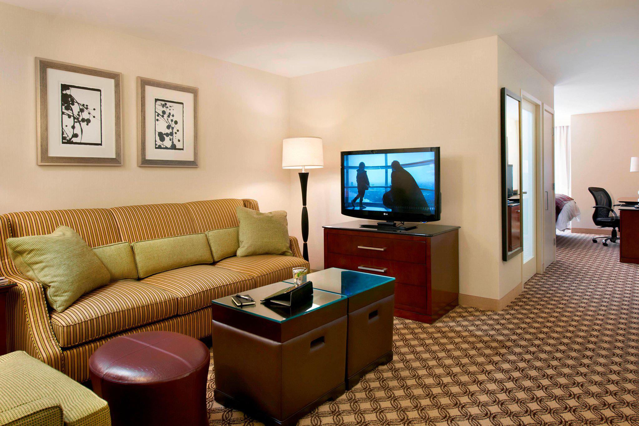 Chicago Marriott Naperville Photo