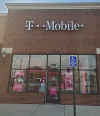 Exterior photo of T-Mobile Store at West Rd. & Allen, Woodhaven, MI
