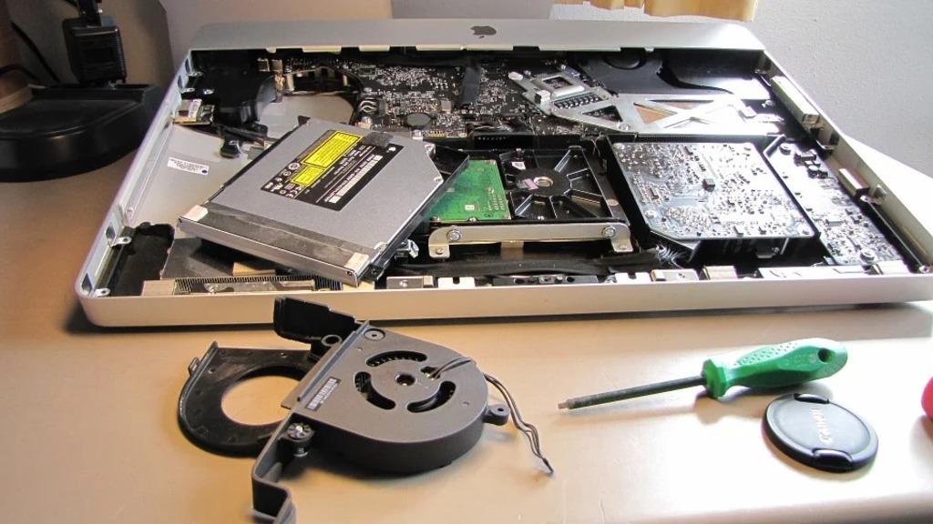 Universal IT Technologies Mac PC Laptop Computer Repair Upgrades Ethernet IT Services - Atlanta Photo